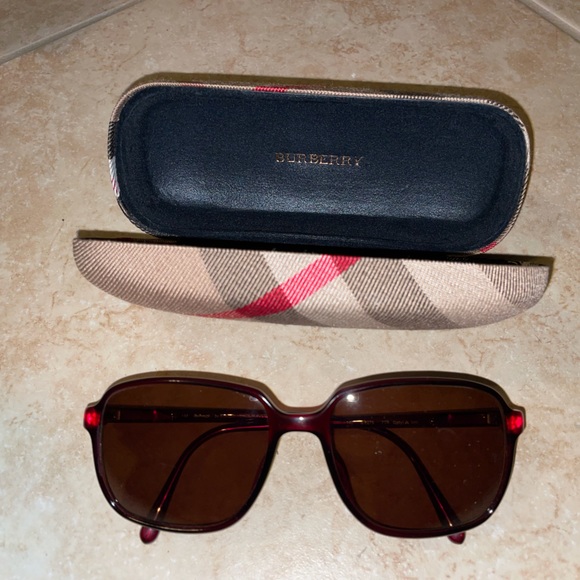 VERY RARE VINTAGE BURBERRY SUNGLASSES - Picture 1 of 6